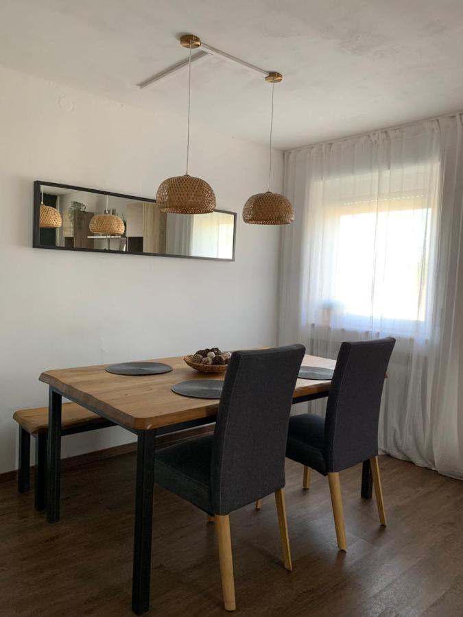 Gemuetliches & Schoenes Apartment 이헨하우젠 외부 사진